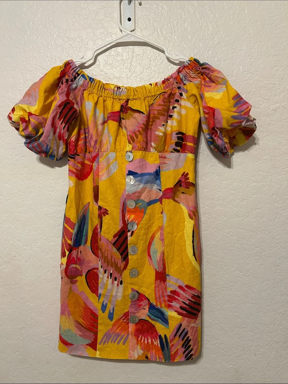 🎀FARM RIO yellow off the shoulder dress size XS GUC puff sleeves parrot print - Picture 3 of 12